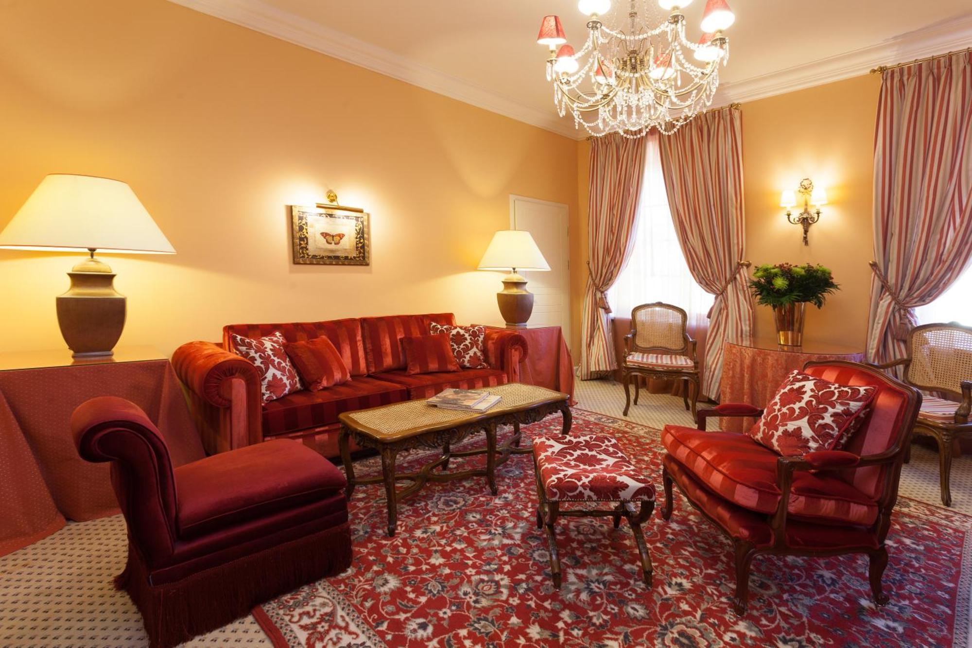 Narutis Hotel - Small Luxury Hotels Of The World VNO Szoba fotó A living room