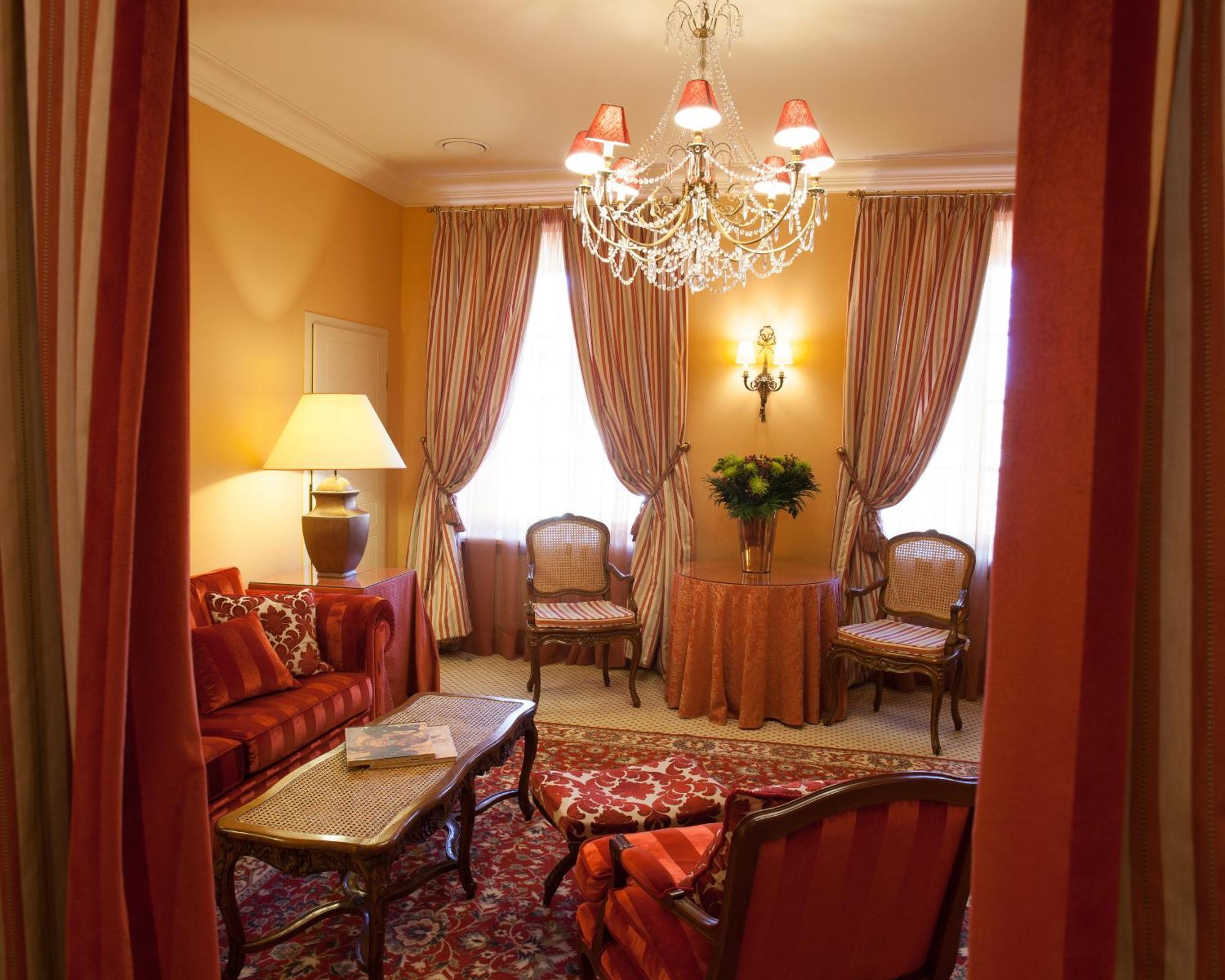Narutis Hotel - Small Luxury Hotels Of The World VNO Szoba fotó A room at the hotel