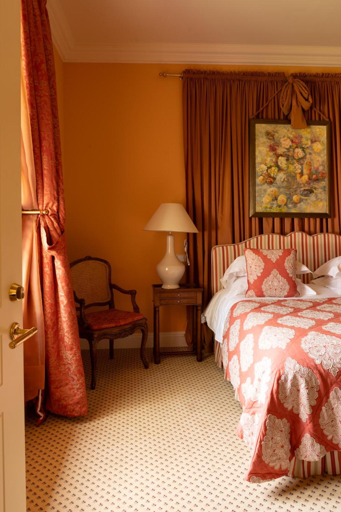 Narutis Hotel - Small Luxury Hotels Of The World VNO Kültér fotó A bedroom at the hotel
